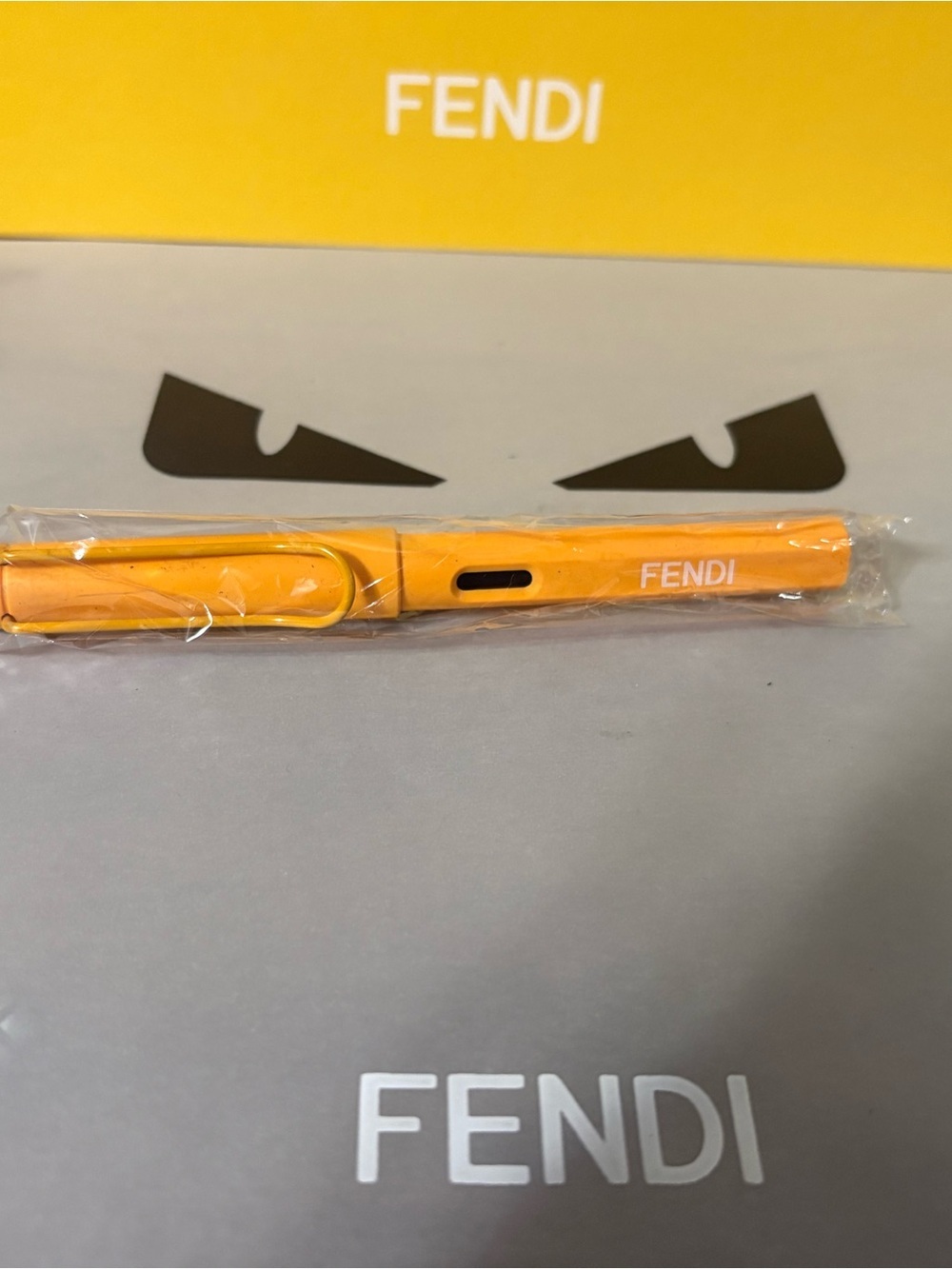 NIB Authentic Fendi Yellow Monster Eye VIP Gift Set- Notebook Tumbler Pen - Picture 4 of 7